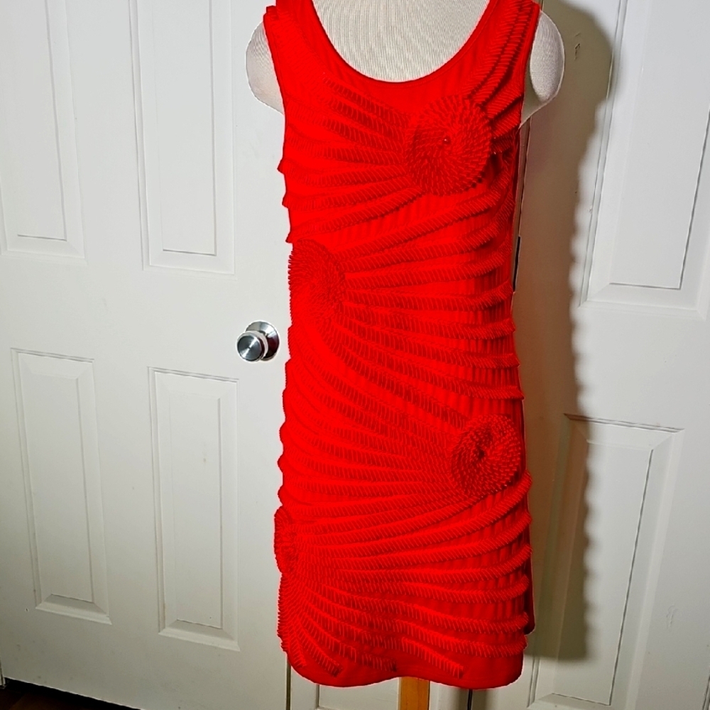 Lauren Michelle Red Dress, With Great‎ Details And NWT. Size Large.